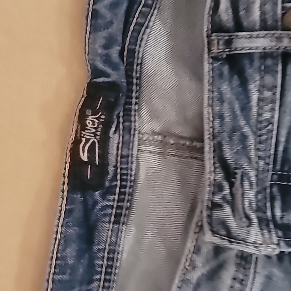 Jean - Picture 2 of 2
